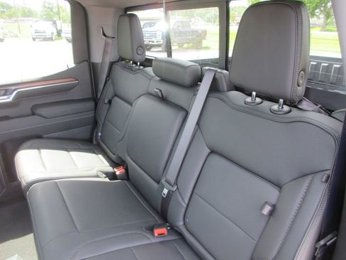 New 2026 GMC Sierra 1500 Denali w/ Denali Reserve Package AWD/4WD image 14