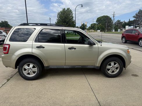Used 2011 Ford Escape XLT w/ 202A Rapid Spec Order Code AWD/4WD image 6