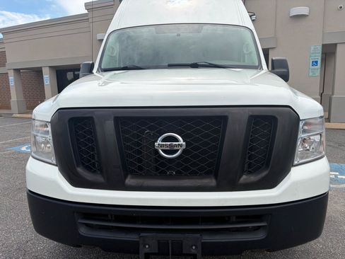 Used 2021 Nissan NV 2500 SV RWD image 14