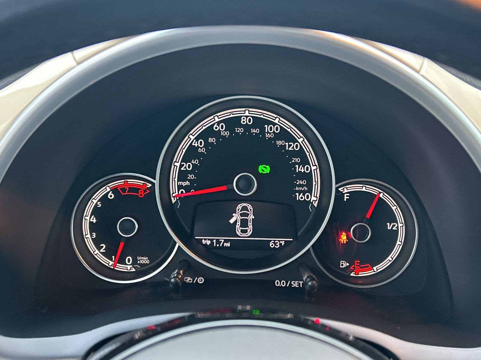 Used 2019 Volkswagen Beetle 2.0T SE FWD image 15