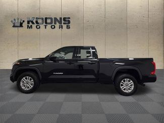 Used 2022 Toyota Tundra SR5 w/ SR5 Premium Package AWD/4WD video 4