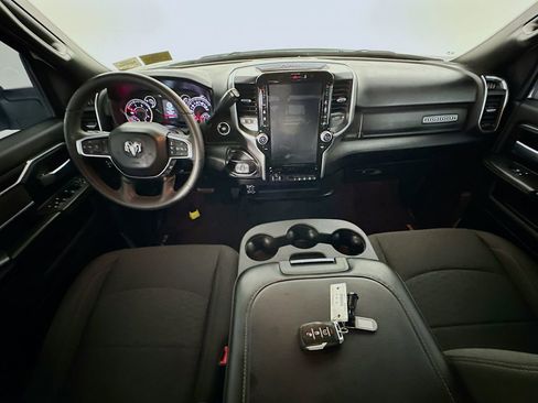 Used 2025 RAM 2500 Big Horn AWD/4WD image 10