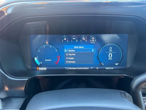 Used 2023 Ford F250 Lariat w/ Sport Appearance Package AWD/4WD image 19