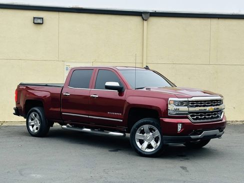 Used 2017 Chevrolet Silverado 1500 LTZ image 2