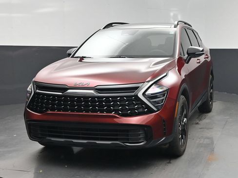Certified 2025 Kia Sportage X-Line w/ Premium Package AWD/4WD image 6