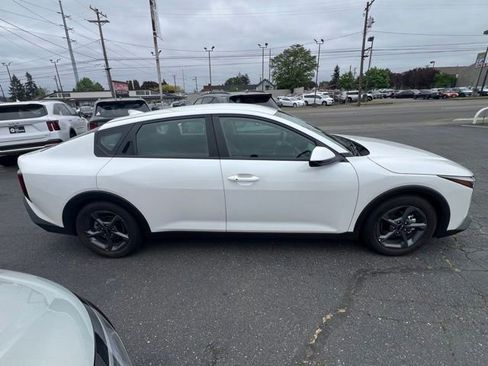 Certified 2025 Kia K4 FWD image 4