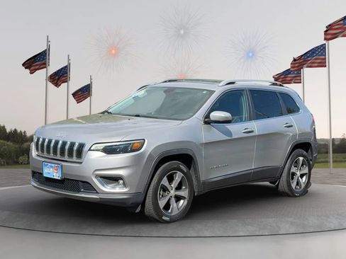 Used 2019 Jeep Cherokee Limited AWD/4WD image 3