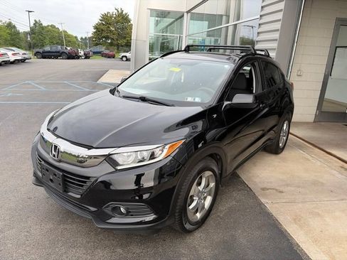 Used 2019 Honda HR-V LX image 2
