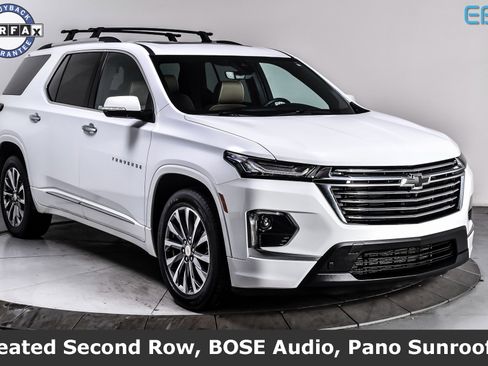 Used 2023 Chevrolet Traverse Premier image 1
