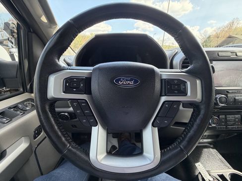 Used 2017 Ford F150 Lariat AWD/4WD image 27