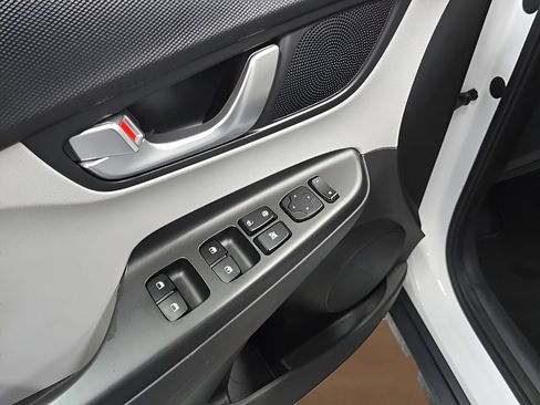 Used 2023 Hyundai Kona SEL FWD image 10