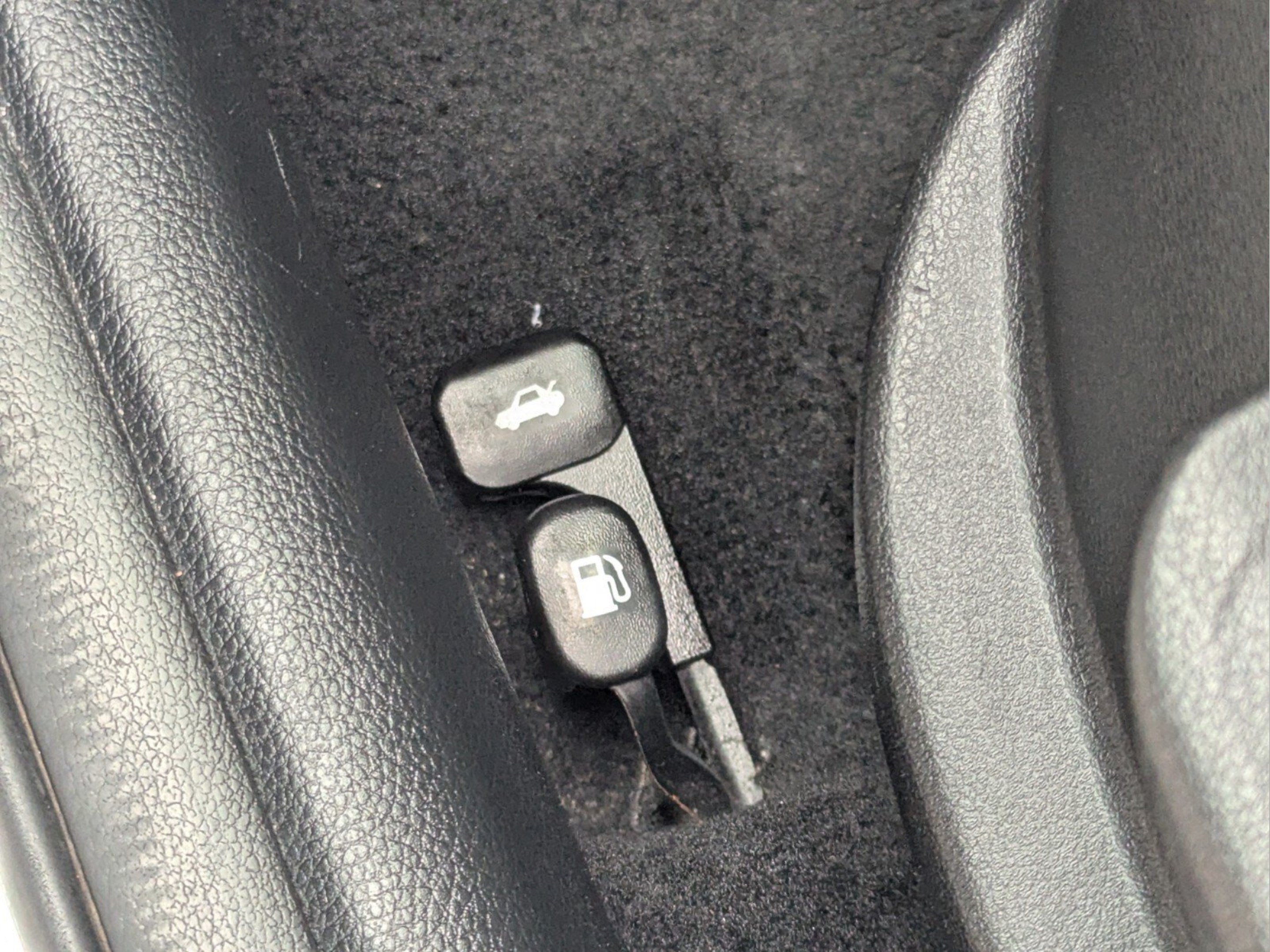 Used 2022 Kia Rio S FWD image 32