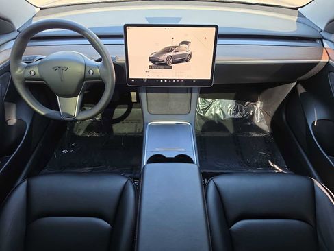 Used 2023 Tesla Model 3 Standard Range image 14
