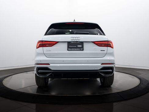 Certified 2025 Audi Q3 2.0T Premium Plus w/ Premium Plus Package image 19