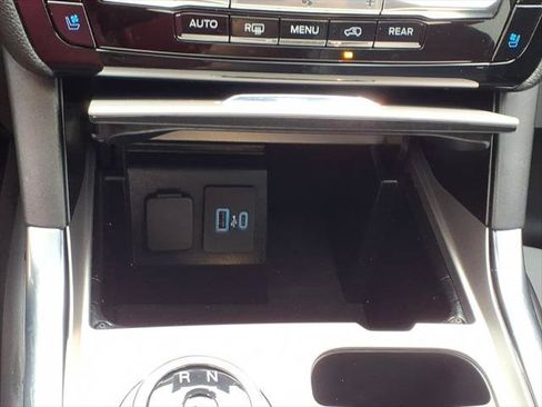 Used 2023 Ford Explorer Limited w/ Limited Technology Package AWD/4WD image 26