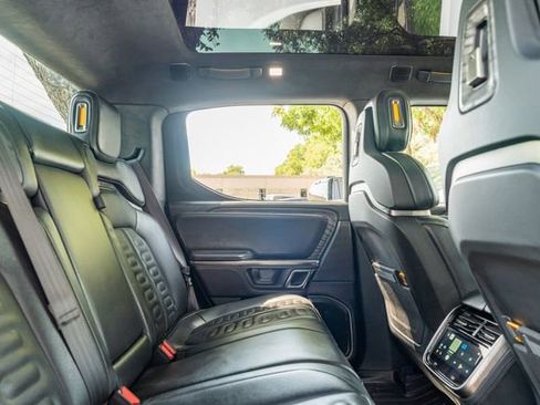 Used 2022 Rivian R1T Launch Edition image 41