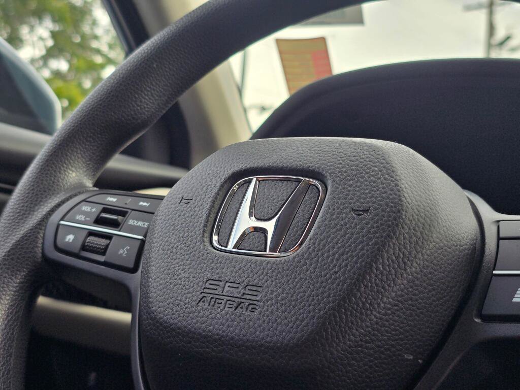Certified 2024 Honda HR-V LX image 28