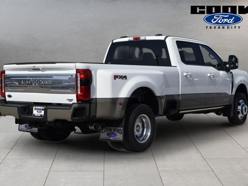 New 2026 Ford F350 King Ranch w/ FX4 Off-Road Package AWD/4WD image 3