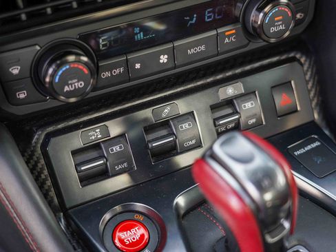 Used 2018 Nissan GT-R NISMO image 81