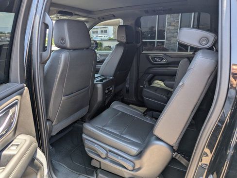 Used 2021 Chevrolet Suburban Z71 w/ Luxury Package AWD/4WD image 24