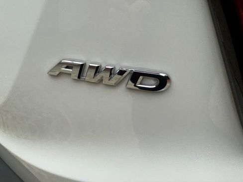 Used 2022 Honda HR-V LX image 5