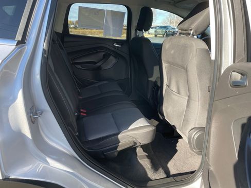 Used 2018 Ford Escape SE image 15
