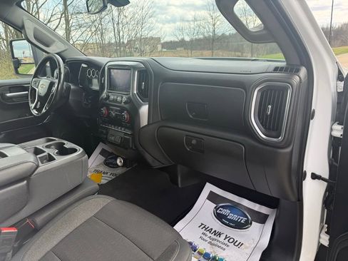 Used 2020 Chevrolet Silverado 1500 LT image 25