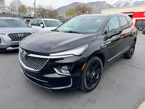 Used 2024 Buick Enclave Essence w/ Sport Touring Edition AWD/4WD image 8