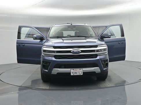 Used 2023 Ford Expedition XLT image 42