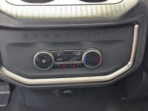Used 2026 Ford Expedition Max Platinum AWD/4WD image 19