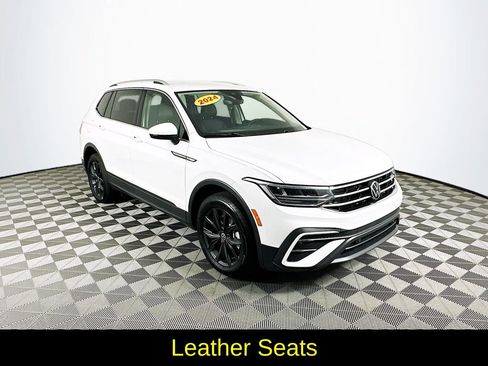 Used 2024 Volkswagen Tiguan SE image 3