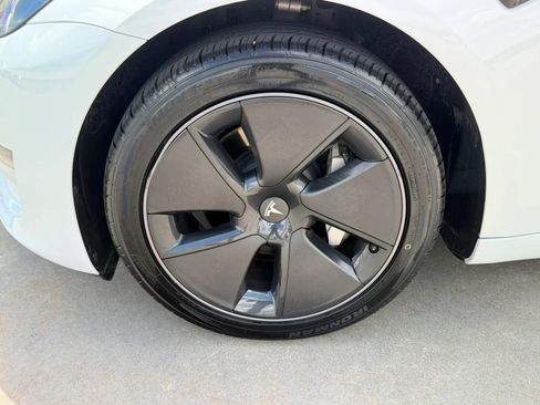 Used 2023 Tesla Model 3 Standard Range RWD image 14