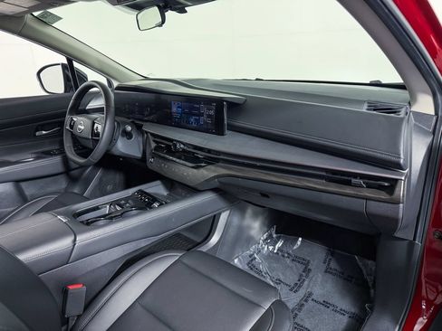Certified 2025 Nissan Murano SV FWD image 13