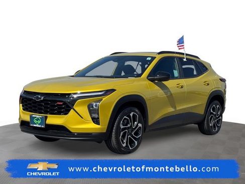 Certified 2024 Chevrolet Trax RS w/ Sunroof Package FWD image 1