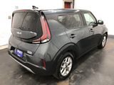Used 2023 Kia Soul LX w/ LX Technology Package image 3