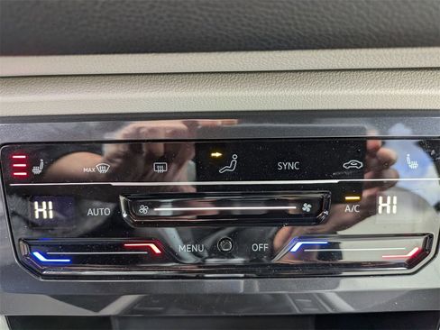 Used 2022 Volkswagen Tiguan SE R-Line image 26