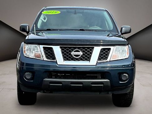 Used 2019 Nissan Frontier SV AWD/4WD image 2