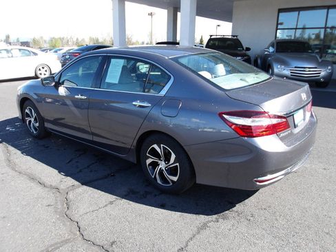 Used 2017 Honda Accord LX image 3