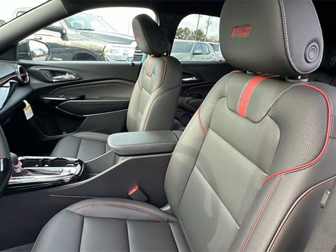 New 2026 Chevrolet Trax RS w/ Sunroof Package image 14