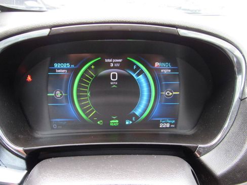 Used 2018 Chevrolet Volt Premier w/ Driver Confidence Package FWD image 20