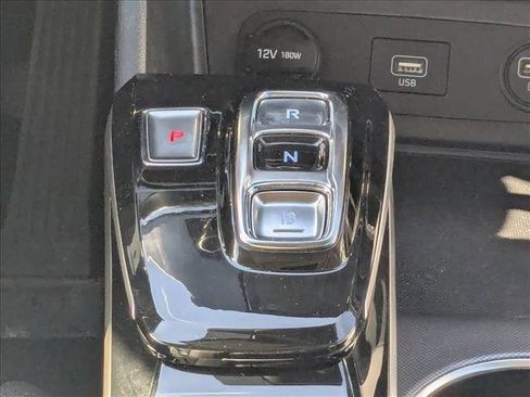 Used 2021 Hyundai Sonata SE w/ Preferred Accessory Package image 12