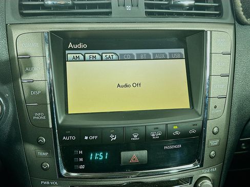 Used 2010 Lexus IS 250 RWD image 19