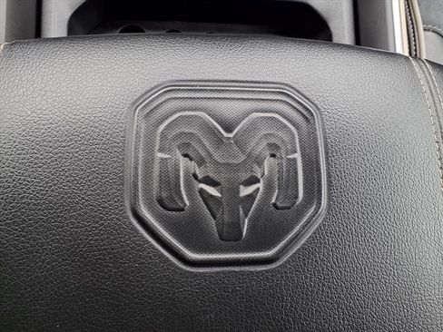 Used 2019 RAM 1500 Laramie image 20