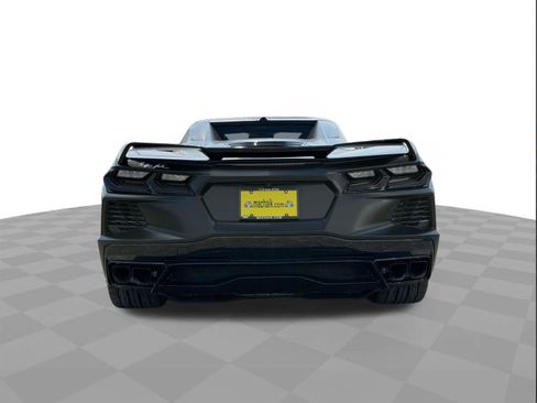 Used 2023 Chevrolet Corvette Stingray Premium Conv w/ Z51 Performance Package RWD image 4