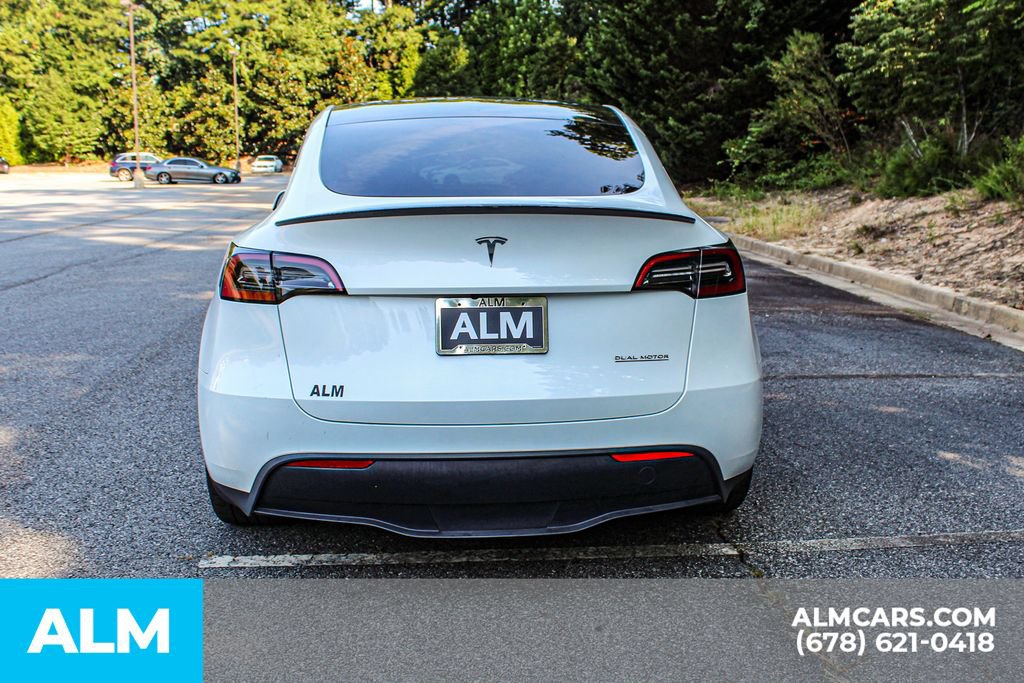 Used 2023 Tesla Model Y Performance AWD/4WD image 10