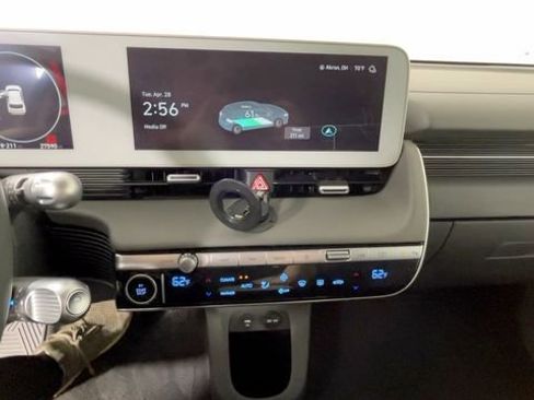 Used 2024 Hyundai Ioniq 5 SE RWD image 30