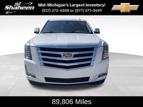Used 2020 Cadillac Escalade 4WD image 2