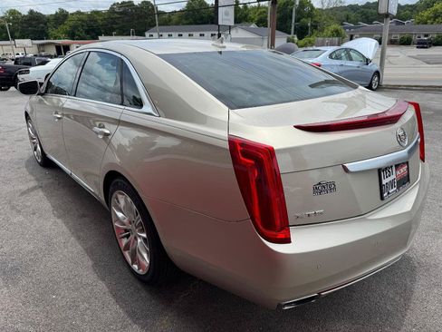Used 2013 Cadillac XTS Platinum w/ Driver Assist Package FWD image 2