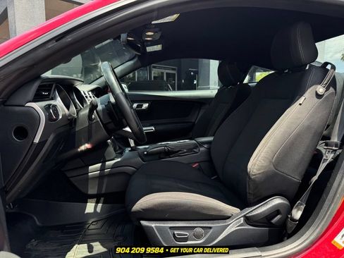 Used 2018 Ford Mustang GT RWD image 27