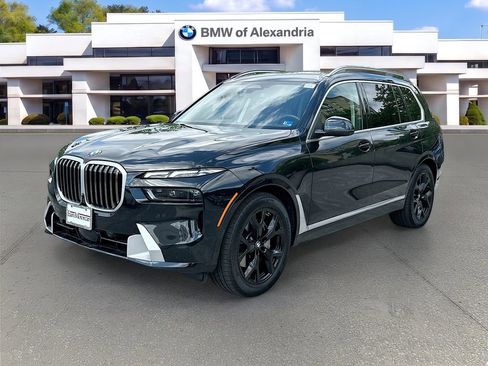 Used 2026 BMW X7 xDrive40i AWD/4WD image 3